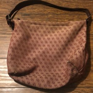 Dooney and Bourke maroon handbag